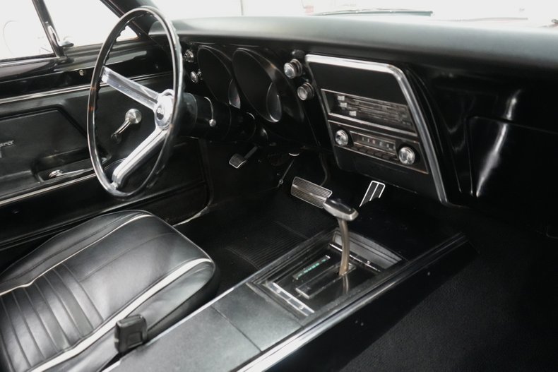 Chevrolet-Other-1967-Bolero-Red-Black-49