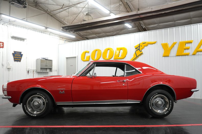 Chevrolet-Other-1967-Bolero-Red-Black-5