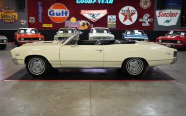 Chevrolet-Other-1967-Yellow-Black-8
