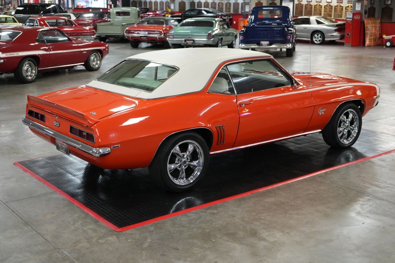 Chevrolet-Other-1969-Orange-White-17