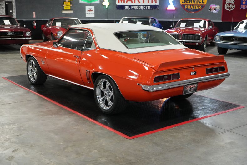 Chevrolet-Other-1969-Orange-White-2
