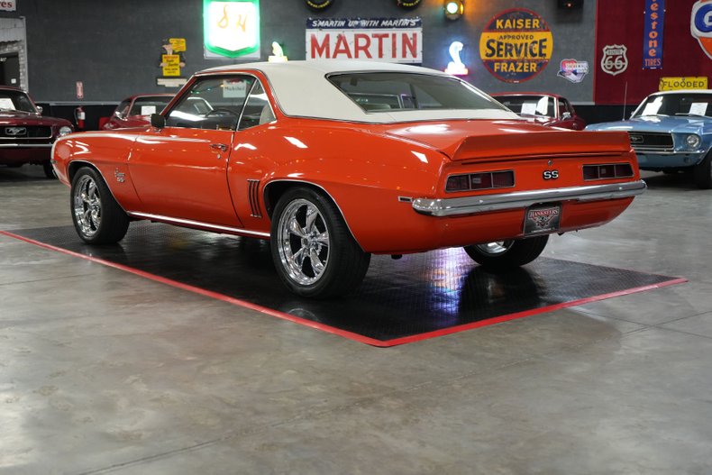 Chevrolet-Other-1969-Orange-White-21