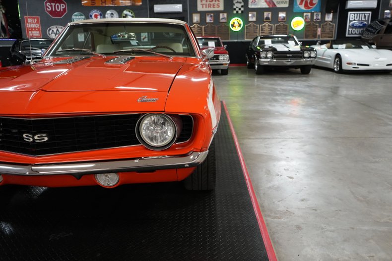 Chevrolet-Other-1969-Orange-White-28