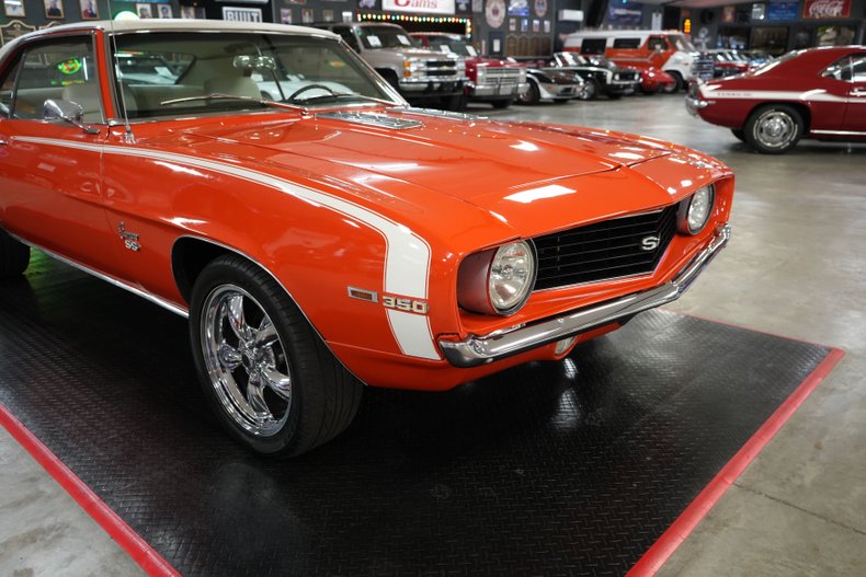 Chevrolet-Other-1969-Orange-White-30