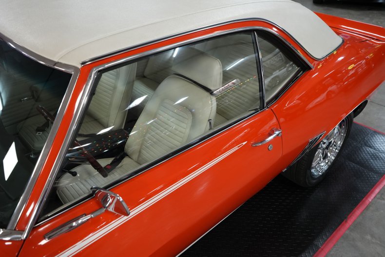 Chevrolet-Other-1969-Orange-White-37