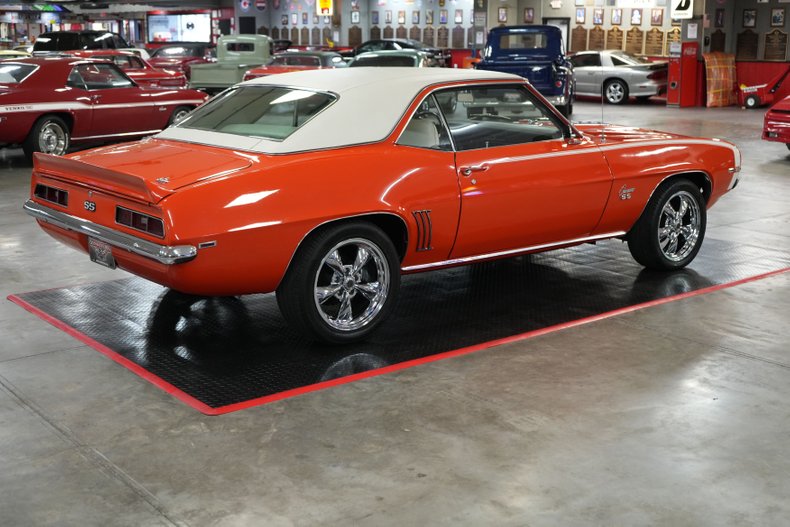 Chevrolet-Other-1969-Orange-White-4
