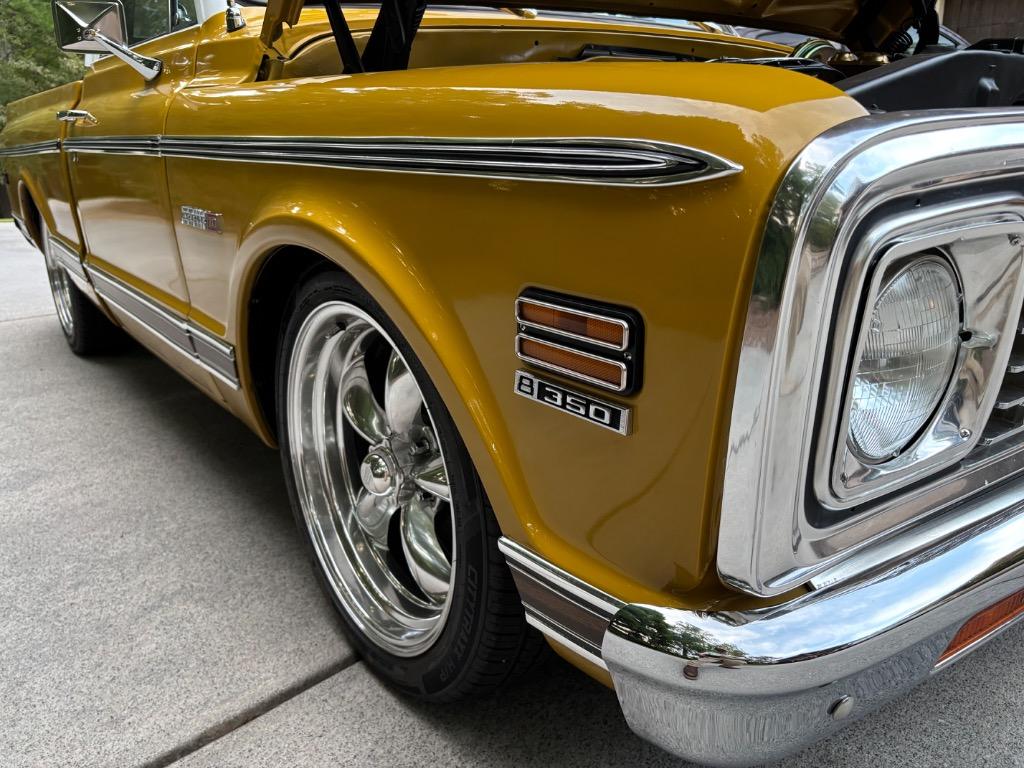 Chevrolet-Other-1972-Okra-White-34