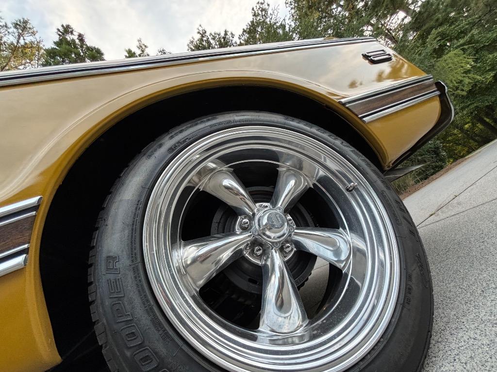Chevrolet-Other-1972-Okra-White-42