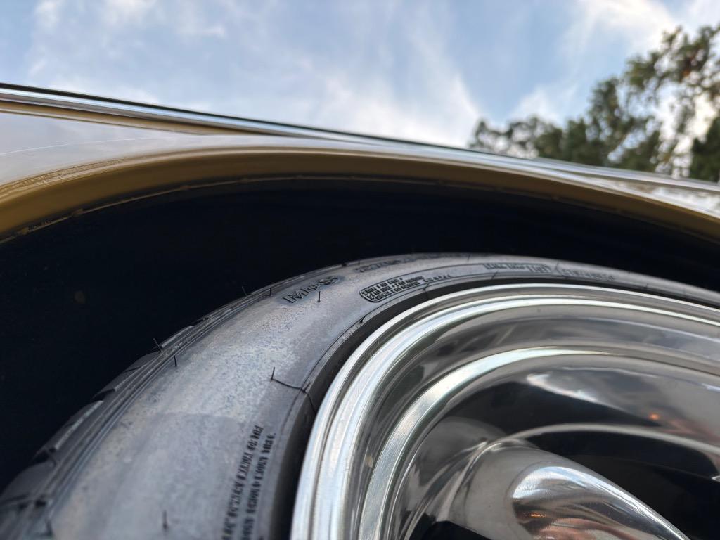 Chevrolet-Other-1972-Okra-White-43