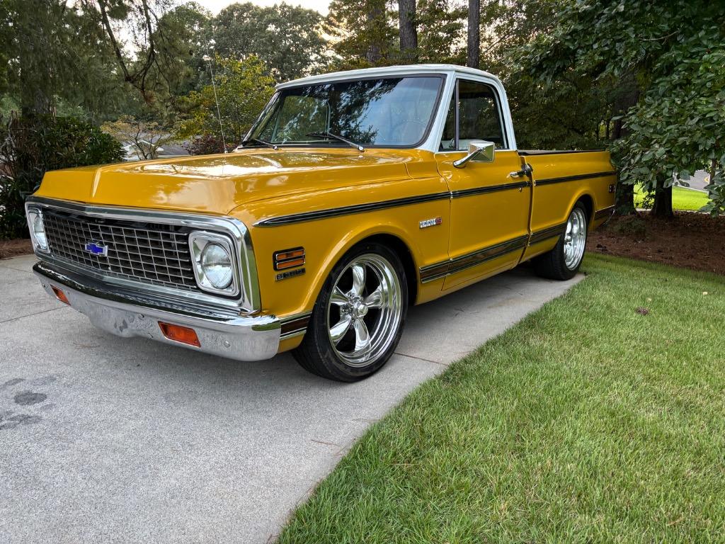 Chevrolet-Other-1972-Okra-White-8