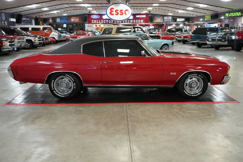 Chevrolet-Other-1972-Red-Black-12