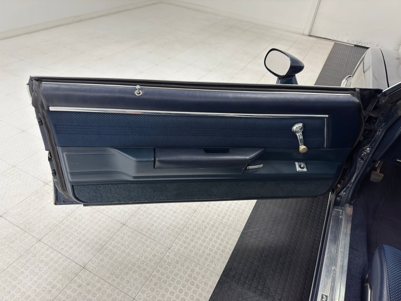 Chevrolet-Other-1980-Twilight-Blue-Metall-Dark-Blue-28