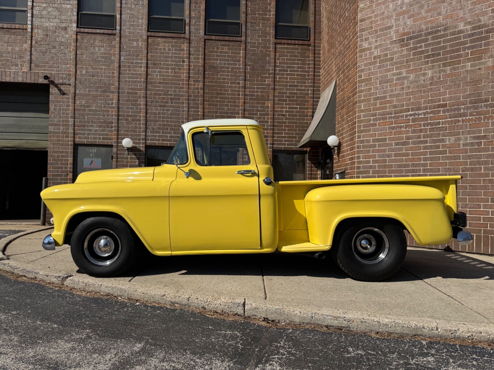 Chevrolet-Other-Pickups-1956-2