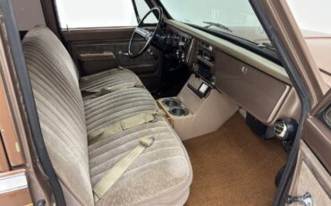 Chevrolet-Other-Pickups-1972-SUV-35