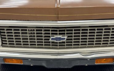 Chevrolet-Other-Pickups-1972-SUV-8
