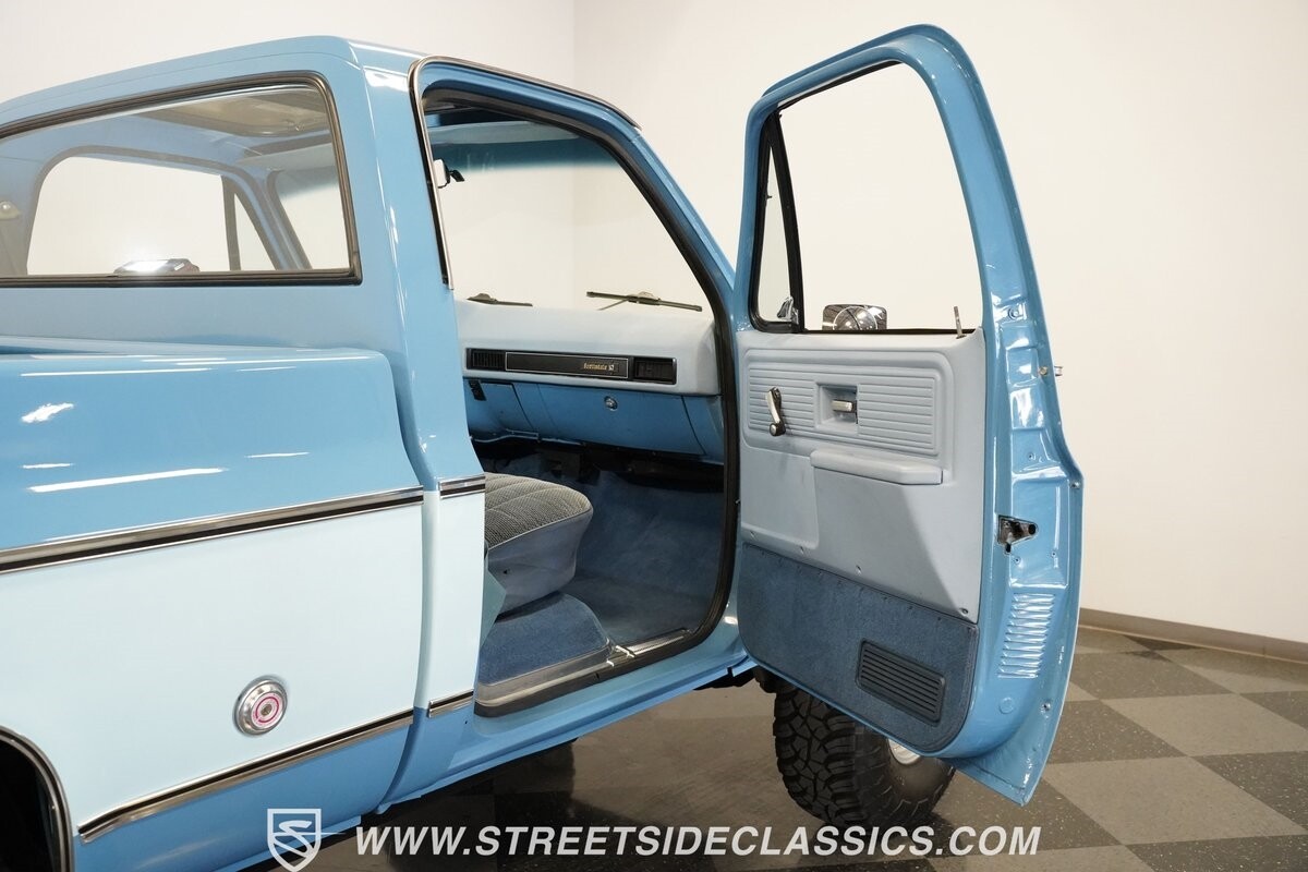 Chevrolet-Other-Pickups-1977-Pickup-Truck-23