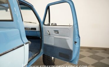 Chevrolet-Other-Pickups-1977-Pickup-Truck-24