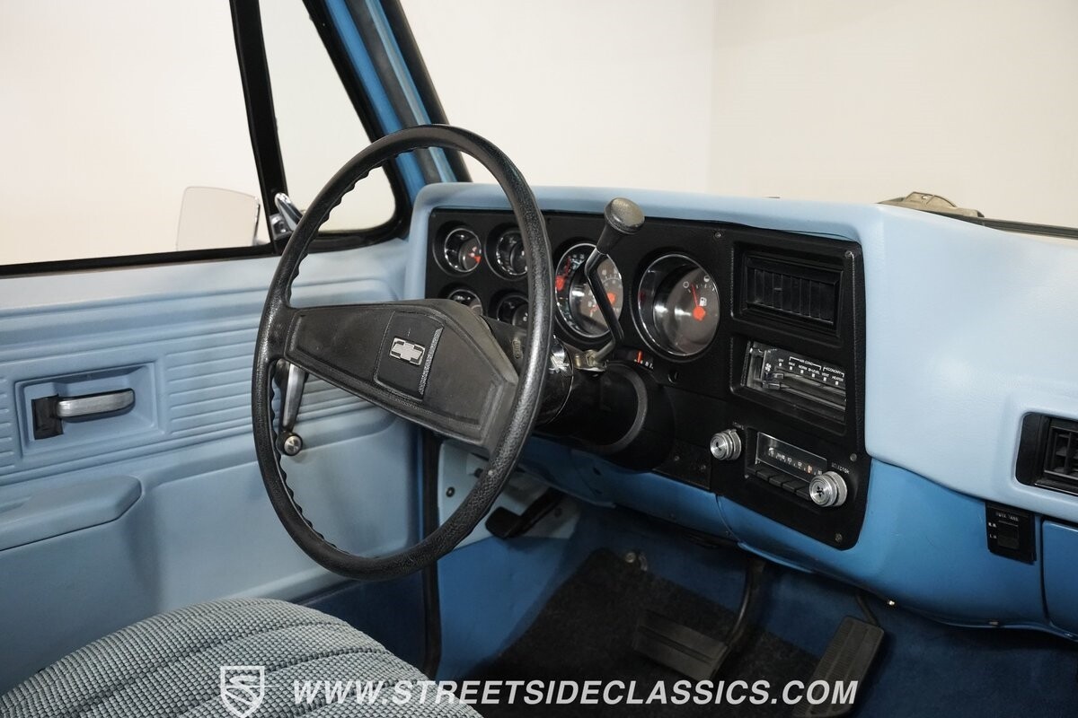 Chevrolet-Other-Pickups-1977-Pickup-Truck-27