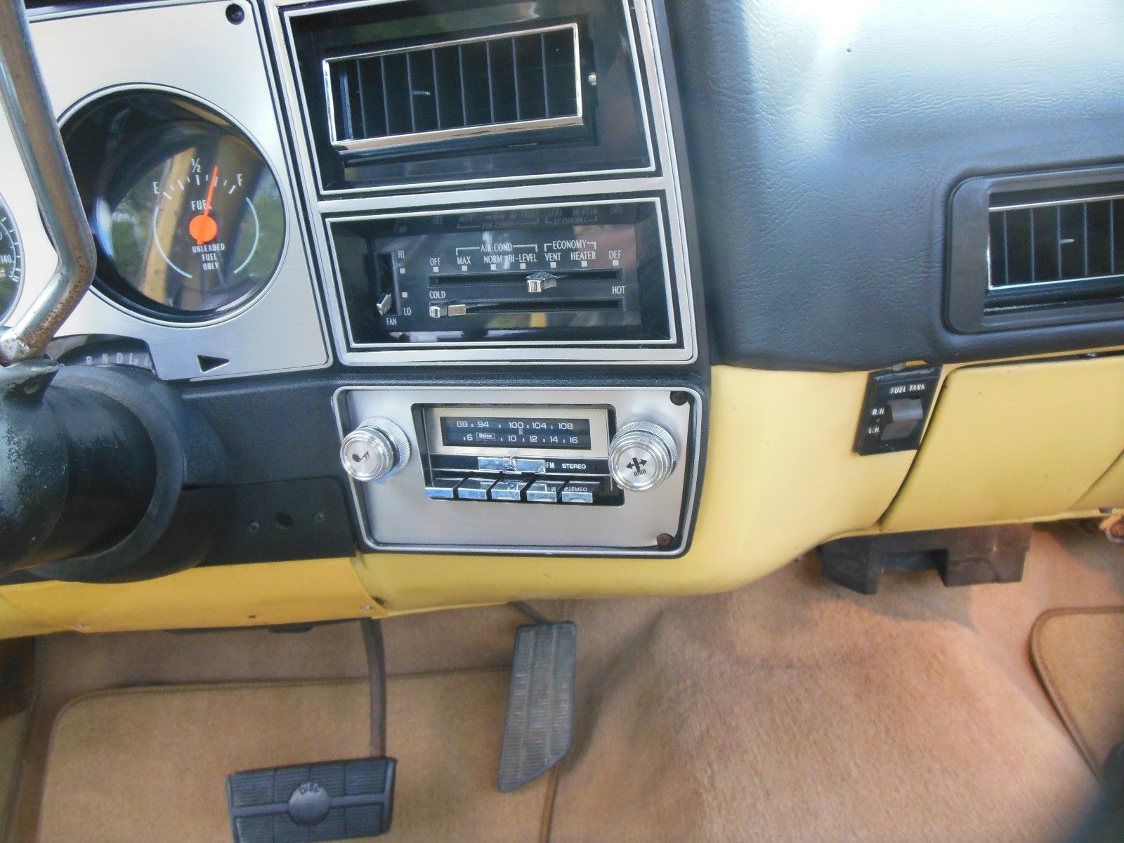 Chevrolet-Other-Pickups-1979-10