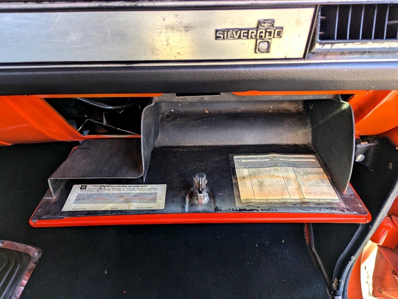 Chevrolet-Other-Pickups-1984-Truck-21