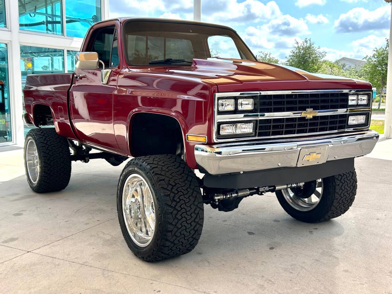 Chevrolet-Other-Pickups-1987-Pickup-Truck-2