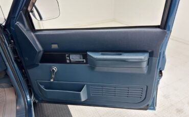 Chevrolet-Other-Pickups-1992-Pickup-Truck-26
