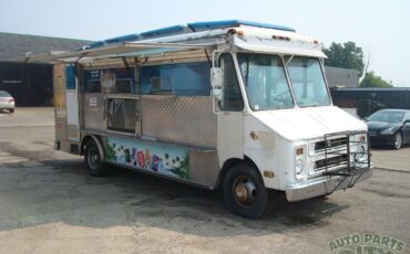 Chevrolet-P30-1988-FOOD-TRUCK-VAN-1