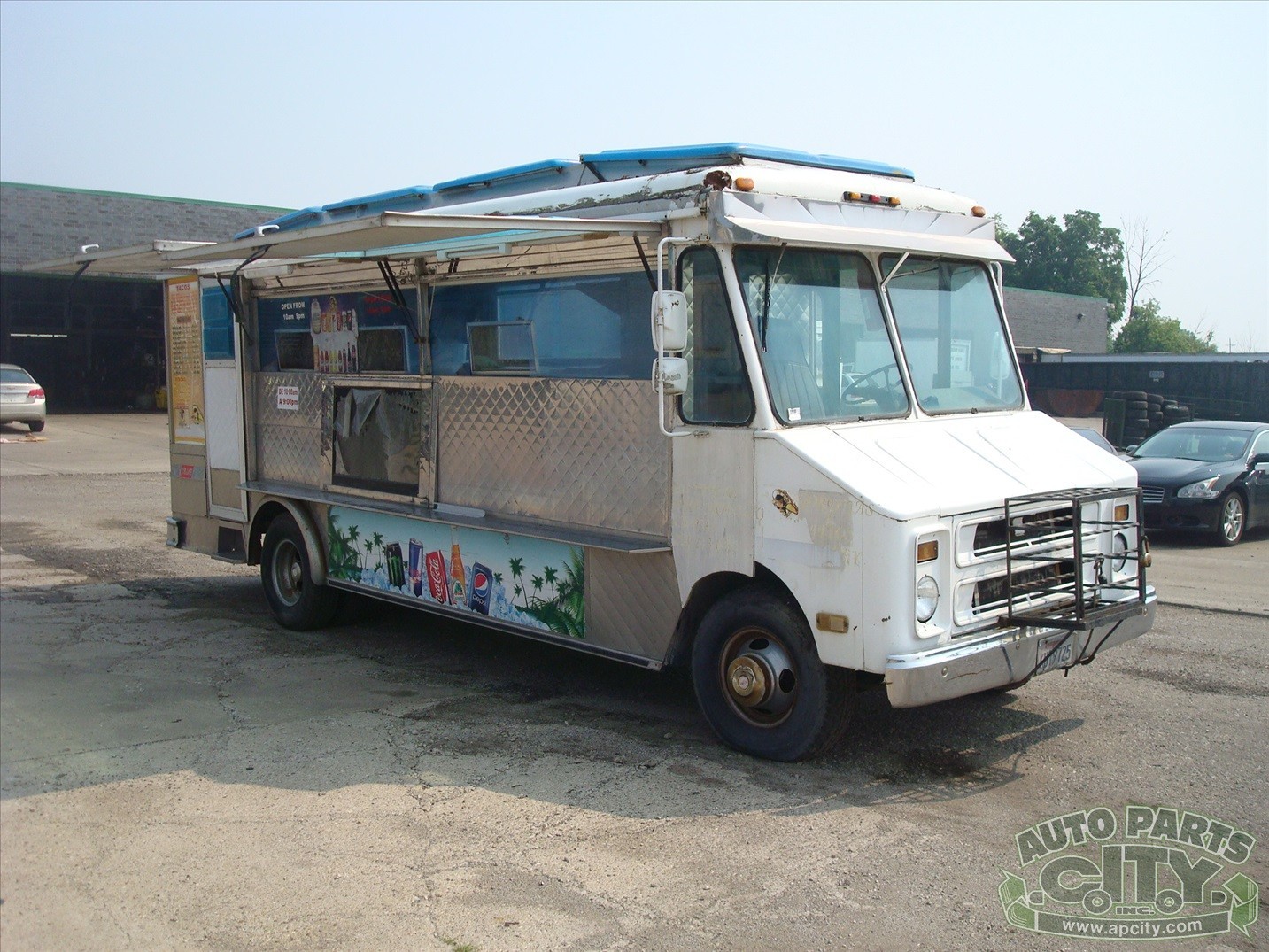 Chevrolet-P30-1988-FOOD-TRUCK-VAN-1