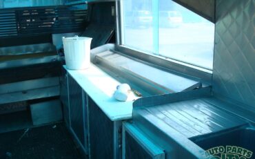Chevrolet-P30-1988-FOOD-TRUCK-VAN-16