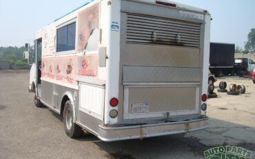 Chevrolet-P30-1988-FOOD-TRUCK-VAN-4