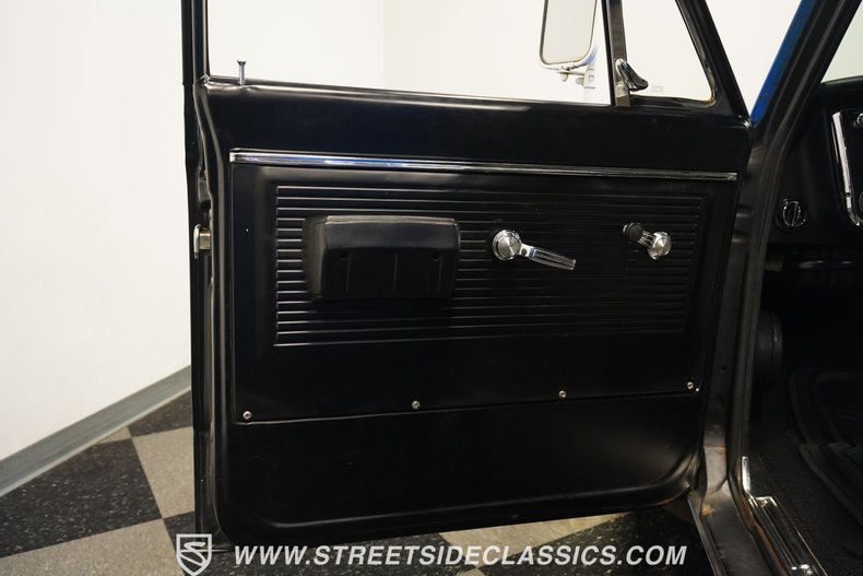 Chevrolet-Panel-delivery-1968-Blue-Blue-41