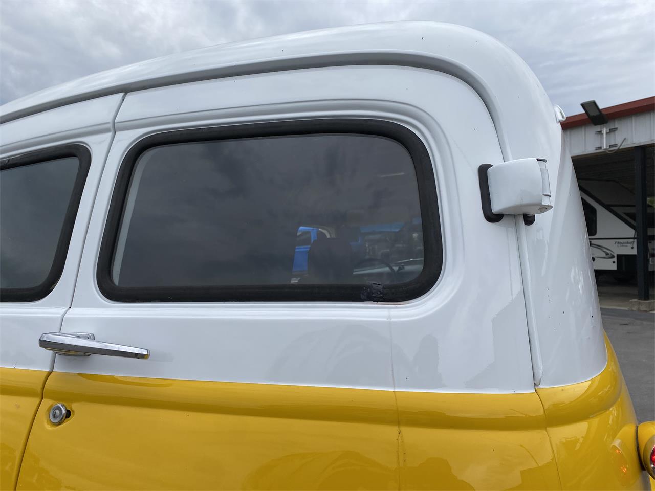 Chevrolet-Panel-truck-1954-YELLOWWHITE-YELLOWWHITE-20