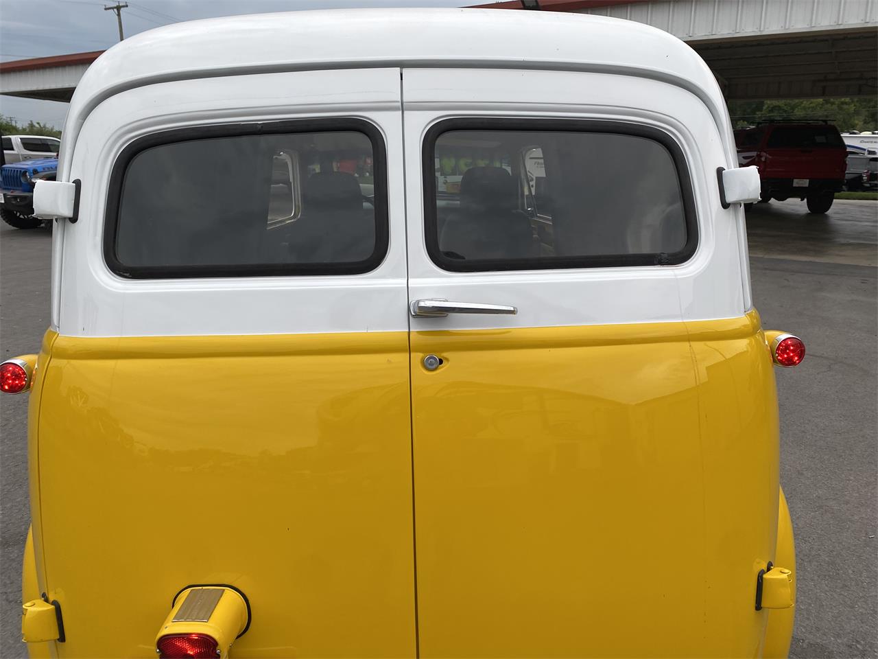 Chevrolet-Panel-truck-1954-YELLOWWHITE-YELLOWWHITE-21