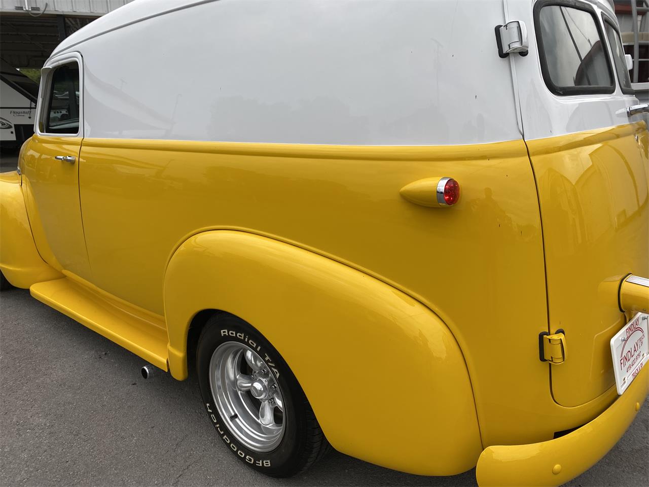 Chevrolet-Panel-truck-1954-YELLOWWHITE-YELLOWWHITE-23