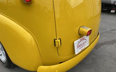 Chevrolet-Panel-truck-1954-YELLOWWHITE-YELLOWWHITE-24