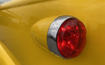 Chevrolet-Panel-truck-1954-YELLOWWHITE-YELLOWWHITE-27