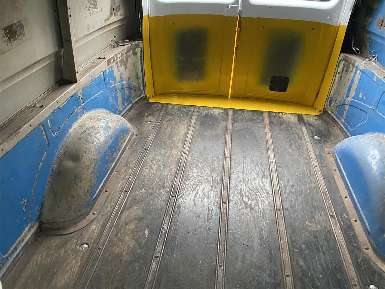 Chevrolet-Panel-truck-1954-YELLOWWHITE-YELLOWWHITE-36