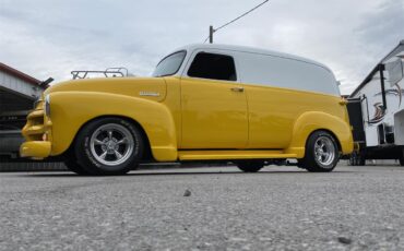 Chevrolet-Panel-truck-1954-YELLOWWHITE-YELLOWWHITE-4