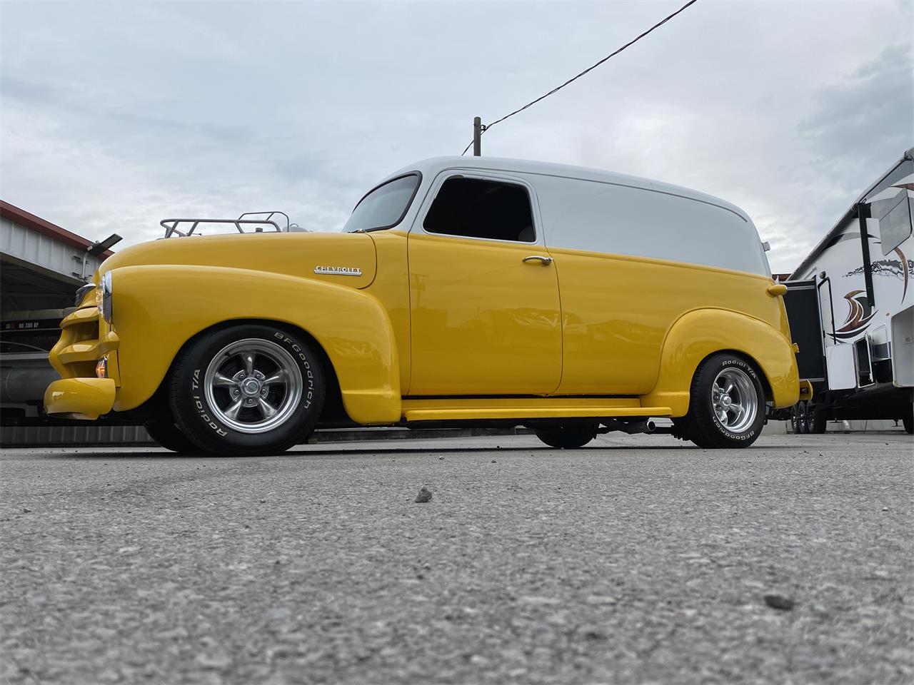 Chevrolet-Panel-truck-1954-YELLOWWHITE-YELLOWWHITE-4