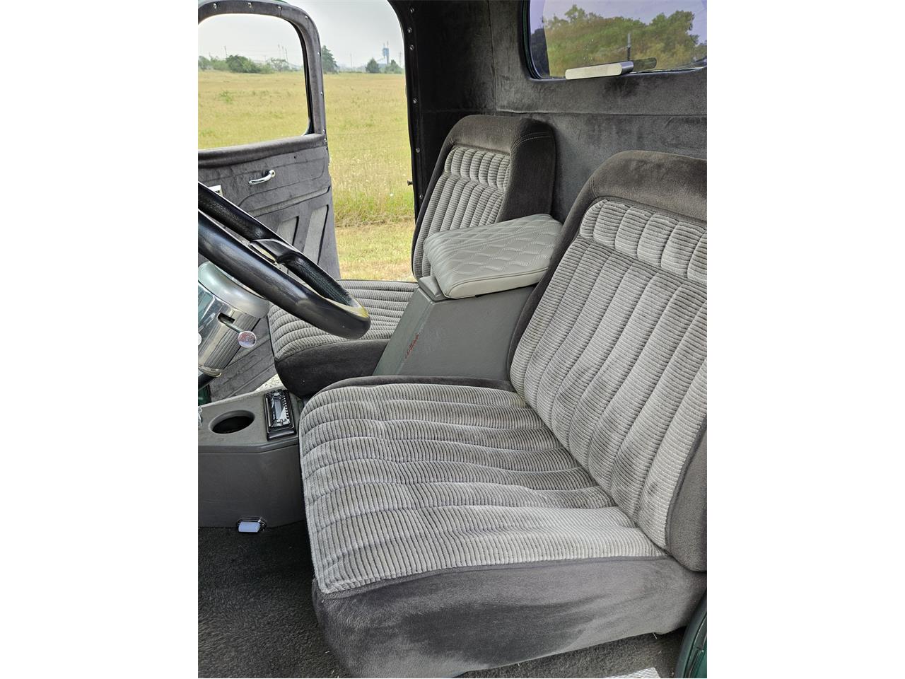 Chevrolet-Pickup-1940-GreenBlack-Gray-17