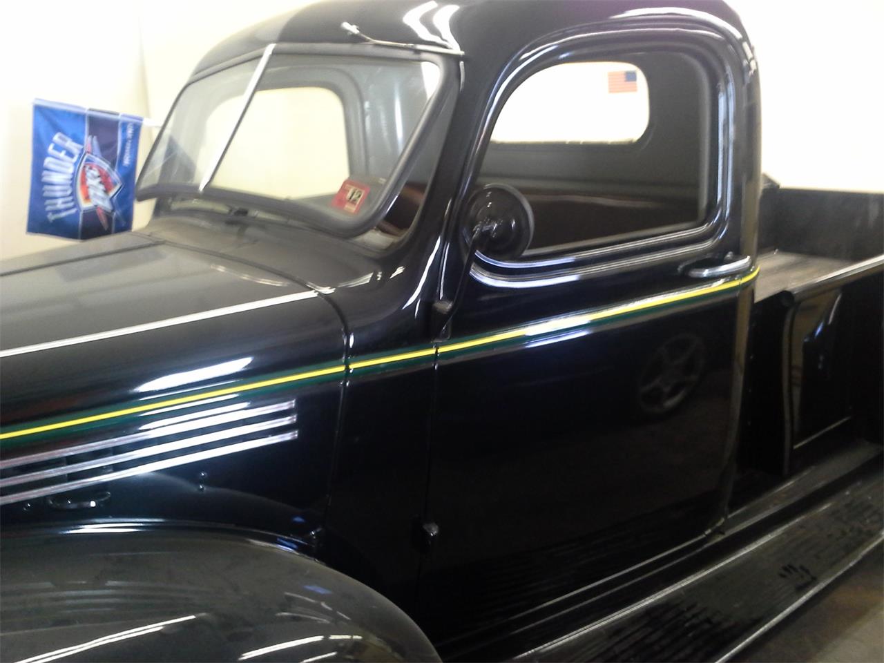 Chevrolet-Pickup-1941-Black-Taupe-21