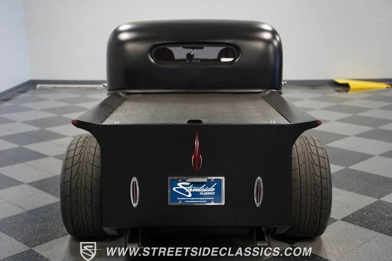 Chevrolet-Pickup-1941-Satin-Black-Black-29