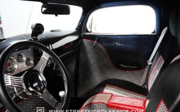 Chevrolet-Pickup-1941-Satin-Black-Black-46