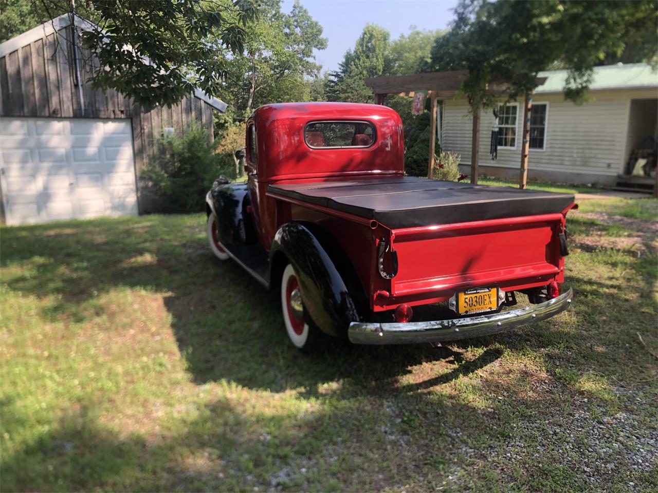 Chevrolet-Pickup-1946-Redblack-Maroon-3