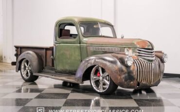 Chevrolet-Pickup-1947-Green-Patina-Saddle-14