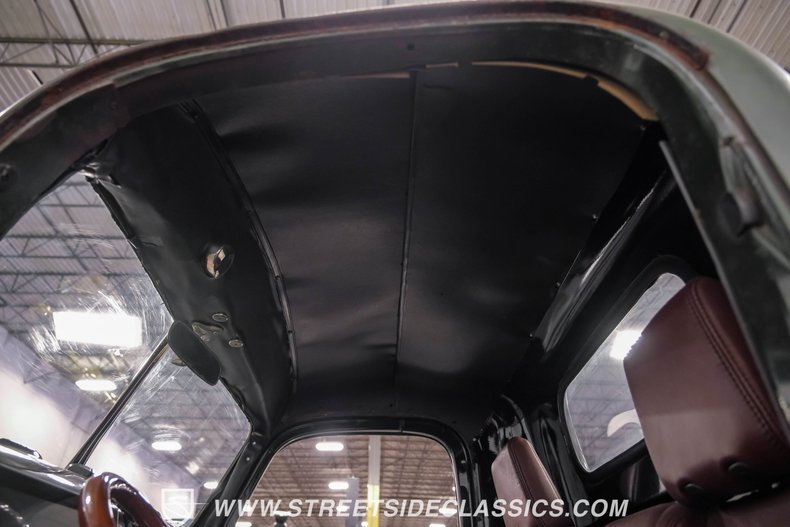 Chevrolet-Pickup-1947-Green-Patina-Saddle-46