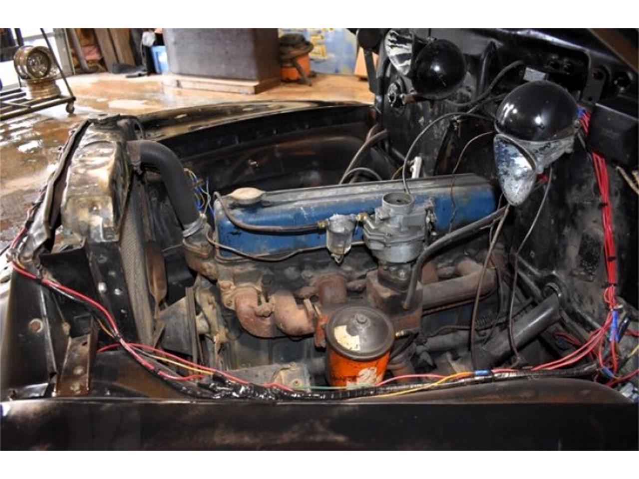 Chevrolet-Pickup-1948-Black-Patina-teal-grey-12