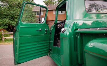 Chevrolet-Pickup-1957-Green-Black-and-red-31