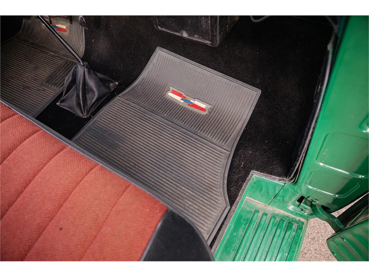 Chevrolet-Pickup-1957-Green-Black-and-red-36