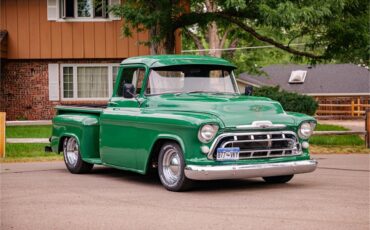 Chevrolet-Pickup-1957-Green-Black-and-red-6